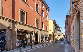 DOWNTOWN LOFT Bologna Centro